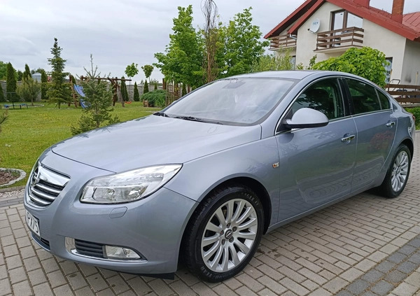 Opel Insignia cena 17500 przebieg: 282000, rok produkcji 2009 z Świnoujście małe 379